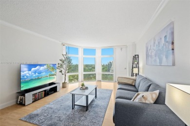 BRIGHT & SPACIOUS 1BR/1.5BA W/913SF OF LIV SPACE. A SPACIOUS LIV on Turnberry Isle Resort and Club in Florida - for sale on GolfHomes.com, golf home, golf lot