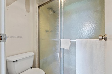 Great opportunity to own a beautiful apartment in a quiet 55+ on Inverrary Country Club in Florida - for sale on GolfHomes.com, golf home, golf lot