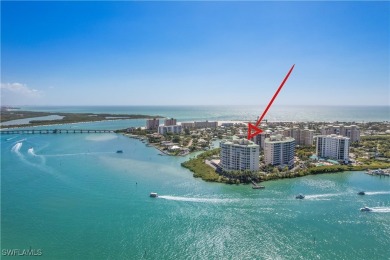 Immediately upon entry, you will be in awe of the spectacular on Fort Myers Beach and Golf Club in Florida - for sale on GolfHomes.com, golf home, golf lot