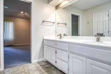 THIS ONE LEVEL HOME ON THE PONCE DE LEON GOLF COURSE IS PERFECT on Ponce De Leon Golf Course in Arkansas - for sale on GolfHomes.com, golf home, golf lot