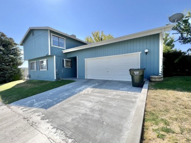 Spacious & Well-Maintained Duplex Near the Golf Course! This on Ruby View Golf Course in Nevada - for sale on GolfHomes.com, golf home, golf lot