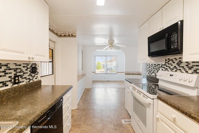 Charming home located in the desirable High Point community! on High Point Golf Club, Inc. in Florida - for sale on GolfHomes.com, golf home, golf lot