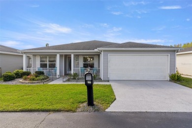 Beautiful three bedroom, two bath home in the amazing Tampa Bay on Tampa Bay Golf and Country Club in Florida - for sale on GolfHomes.com, golf home, golf lot