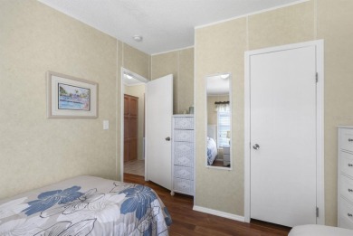 Welcome to 1006 York Trail. This fully furnished 2 bedroom 2 on Maple Leaf Golf and Country Club in Florida - for sale on GolfHomes.com, golf home, golf lot