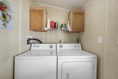 Welcome to 1006 York Trail. This fully furnished 2 bedroom 2 on Maple Leaf Golf and Country Club in Florida - for sale on GolfHomes.com, golf home, golf lot