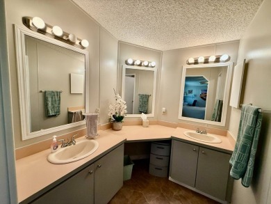 Home is located in Water Oak Country Club Estates in Lady Lake on Water Oak Country Club Estates in Florida - for sale on GolfHomes.com, golf home, golf lot