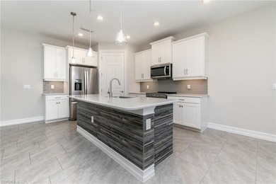 Experience Luxury Living in Royal Palm Golf Estates.
Welcome to on Eagle Lakes Golf Club in Florida - for sale on GolfHomes.com, golf home, golf lot