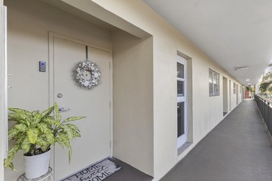 Beautiful 2BR/2BA Condo In GARDEN-AIRE VILLAGE SOUTH! Located on Pompano Beach Golf Course  in Florida - for sale on GolfHomes.com, golf home, golf lot