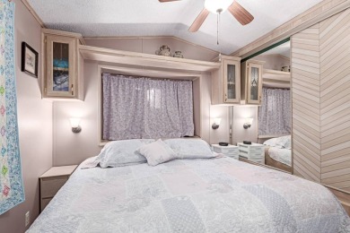 YOUR NEW ADORABLE COZY 1 BEDROOM, 2 BATH HOME WITH AN ARIZONA on Viewpoint Golf Resort in Arizona - for sale on GolfHomes.com, golf home, golf lot