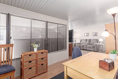 YOUR NEW ADORABLE COZY 1 BEDROOM, 2 BATH HOME WITH AN ARIZONA on Viewpoint Golf Resort in Arizona - for sale on GolfHomes.com, golf home, golf lot