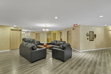 Welcome to your dream condo at 909 Kenilworth Ave, Unit 316 on Twin Lakes Golf Course in Illinois - for sale on GolfHomes.com, golf home, golf lot