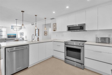This beautiful 2 bedroom/ 2 bathroom condo has gorgeous views of on Turnberry Isle Resort and Club in Florida - for sale on GolfHomes.com, golf home, golf lot