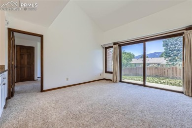 Welcome to this charming townhome located in the exclusive on Kissing Camels Golf Course in Colorado - for sale on GolfHomes.com, golf home, golf lot