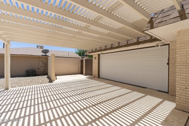 Location, location! This charming 3-bedroom, 2.5-bath home in on PalmBrook Country Club in Arizona - for sale on GolfHomes.com, golf home, golf lot