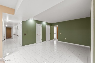 Location, location! This charming 3-bedroom, 2.5-bath home in on PalmBrook Country Club in Arizona - for sale on GolfHomes.com, golf home, golf lot