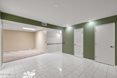 Location, location! This charming 3-bedroom, 2.5-bath home in on PalmBrook Country Club in Arizona - for sale on GolfHomes.com, golf home, golf lot