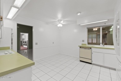 Location, location! This charming 3-bedroom, 2.5-bath home in on PalmBrook Country Club in Arizona - for sale on GolfHomes.com, golf home, golf lot