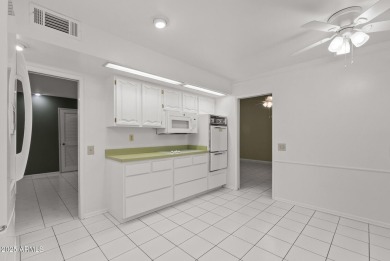 Location, location! This charming 3-bedroom, 2.5-bath home in on PalmBrook Country Club in Arizona - for sale on GolfHomes.com, golf home, golf lot