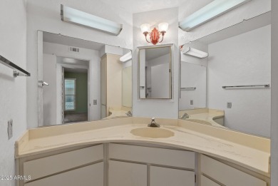 Location, location! This charming 3-bedroom, 2.5-bath home in on PalmBrook Country Club in Arizona - for sale on GolfHomes.com, golf home, golf lot
