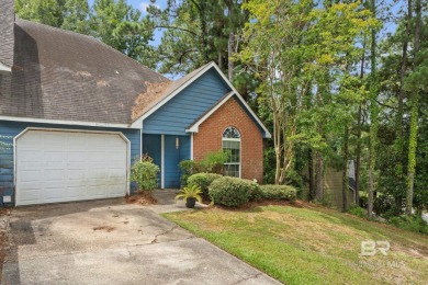 FULLY RENOVATED & Ready to Go! This updated Lake Forest townhome on Lake Forest Yacht and Country Club in Alabama - for sale on GolfHomes.com, golf home, golf lot