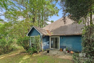 FULLY RENOVATED & Ready to Go! This updated Lake Forest townhome on Lake Forest Yacht and Country Club in Alabama - for sale on GolfHomes.com, golf home, golf lot