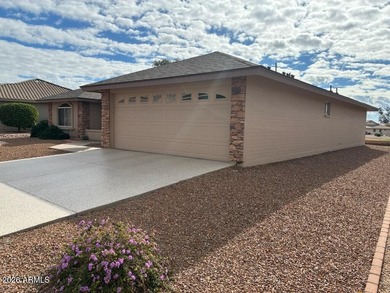 GOLF Course home, with 2 Bedrooms, Den & 2 Baths. Open concept on Sunland Springs Golf Course  in Arizona - for sale on GolfHomes.com, golf home, golf lot