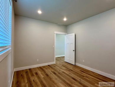 Welcome to your dream home! This simply elegant 6 bedroom, 3 on Sand Creek Golf Course in Idaho - for sale on GolfHomes.com, golf home, golf lot