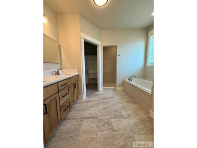 Welcome to your dream home! This simply elegant 6 bedroom, 3 on Sand Creek Golf Course in Idaho - for sale on GolfHomes.com, golf home, golf lot