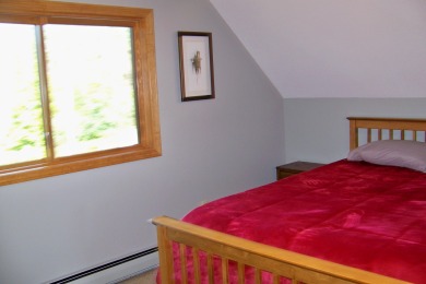 This impeccably cared for 3BR,2B home is move in ready. This on Lakes of the North Deer Run Golf Course in Michigan - for sale on GolfHomes.com, golf home, golf lot