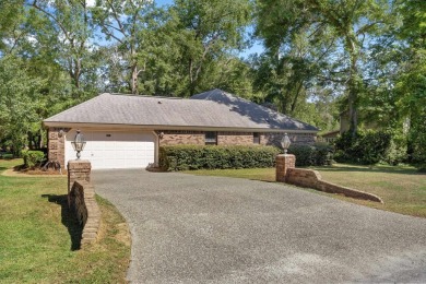 Great home for first-time homebuyers who want a deal and can do on Killearn Country Club and Inn in Florida - for sale on GolfHomes.com, golf home, golf lot