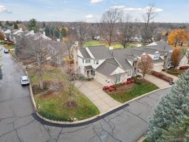 Here is the perfect listing, that will chase away your winter on Bushwood Golf Club in Michigan - for sale on GolfHomes.com, golf home, golf lot