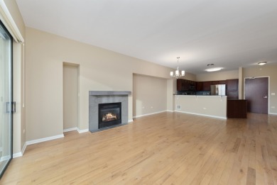 Enjoy upscale living at The Residences of Seven Bridges. This on Seven Bridges Golf Club in Illinois - for sale on GolfHomes.com, golf home, golf lot