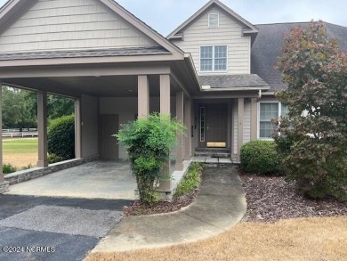 This 4 bedroom unit is right on the 17th green of Longleaf CC on Longleaf Golf and Country Club in North Carolina - for sale on GolfHomes.com, golf home, golf lot