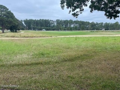 This 4 bedroom unit is right on the 17th green of Longleaf CC on Longleaf Golf and Country Club in North Carolina - for sale on GolfHomes.com, golf home, golf lot