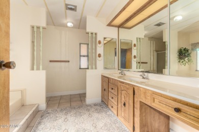 Step into your ideal 55+ lifestyle w/ this 2-bed/2-bath home in on Sun Lakes Country Club in Arizona - for sale on GolfHomes.com, golf home, golf lot
