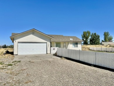 Welcome to 261 Northglen Dr. in Spring Creek! This 3 bedroom, 2 on Spring Creek Golf Course in Nevada - for sale on GolfHomes.com, golf home, golf lot