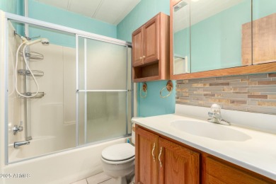 Step into your ideal 55+ lifestyle w/ this 2-bed/2-bath home in on Sun Lakes Country Club in Arizona - for sale on GolfHomes.com, golf home, golf lot