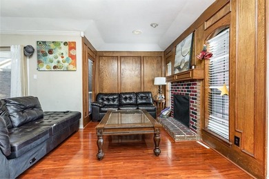 Very nice house in the prestigious Oakridge neighbourhood in on Duck Creek Golf Club in Texas - for sale on GolfHomes.com, golf home, golf lot