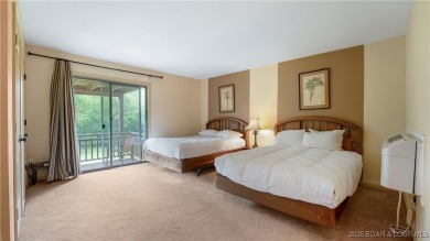 SPACIOUS, GREAT LOCATION, VIEW OF GOLF COURSE AND LAKE - This on The Oaks Golf Course in Missouri - for sale on GolfHomes.com, golf home, golf lot