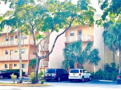 JUST REDUCED!!!This charming corner unit is nestled in Rokest on Colony West Country Club in Florida - for sale on GolfHomes.com, golf home, golf lot