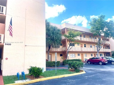 JUST REDUCED!!!This charming corner unit is nestled in Rokest on Colony West Country Club in Florida - for sale on GolfHomes.com, golf home, golf lot
