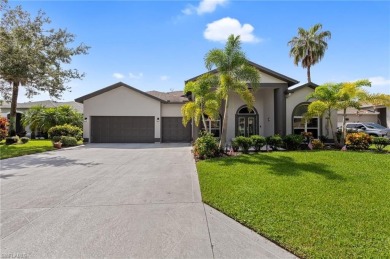 This stunning 4 bedroom, 3 bath pool home with den offers the on Stoneybrook Golf Club in Florida - for sale on GolfHomes.com, golf home, golf lot