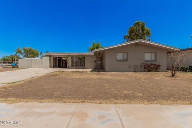 Fantastic opportunity to own this charming single-level home! on Maryvale Golf Course in Arizona - for sale on GolfHomes.com, golf home, golf lot