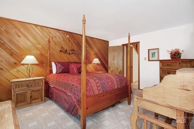 Fully furnished, 2BD/2BA condo in Elkhorn @ Sun Valley. Features on Elkhorn Golf Club in Idaho - for sale on GolfHomes.com, golf home, golf lot