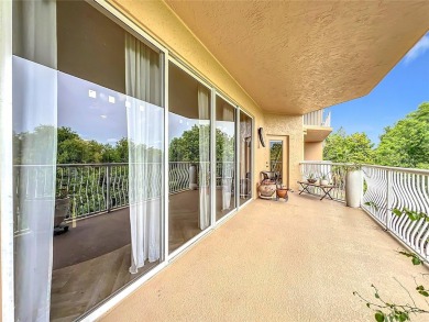 This one is EPIC!! Convenient, maintenance free living near all on MetroWest Golf Club in Florida - for sale on GolfHomes.com, golf home, golf lot