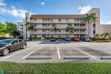 55+ Community, Bldg 186 unit 307, 3rd floor with golf Views from on Sunrise Lakes Phase IV Golf Course in Florida - for sale on GolfHomes.com, golf home, golf lot