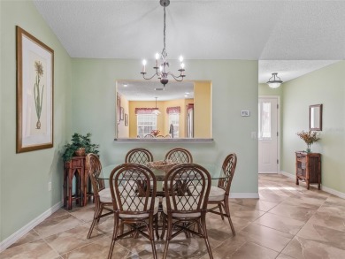 TURNKEY, BEAUTIFULLY FURNISHED  MOVE-IN READY - GOLF CART on The Links of Spruce Creek in Florida - for sale on GolfHomes.com, golf home, golf lot