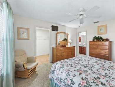 TURNKEY, BEAUTIFULLY FURNISHED  MOVE-IN READY - GOLF CART on The Links of Spruce Creek in Florida - for sale on GolfHomes.com, golf home, golf lot