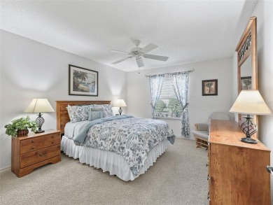 TURNKEY, BEAUTIFULLY FURNISHED  MOVE-IN READY - GOLF CART on The Links of Spruce Creek in Florida - for sale on GolfHomes.com, golf home, golf lot