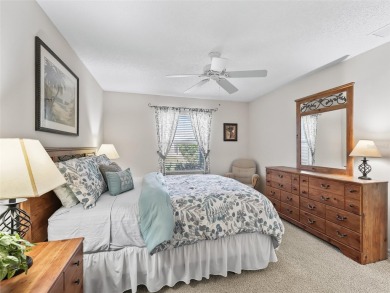 TURNKEY, BEAUTIFULLY FURNISHED  MOVE-IN READY - GOLF CART on The Links of Spruce Creek in Florida - for sale on GolfHomes.com, golf home, golf lot